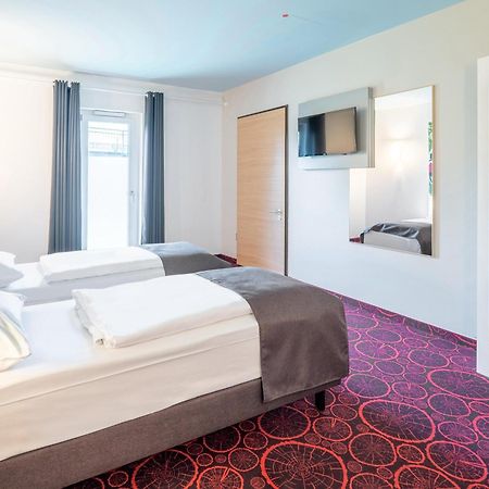 B&B Hotel Offenburg-City Bagian luar foto