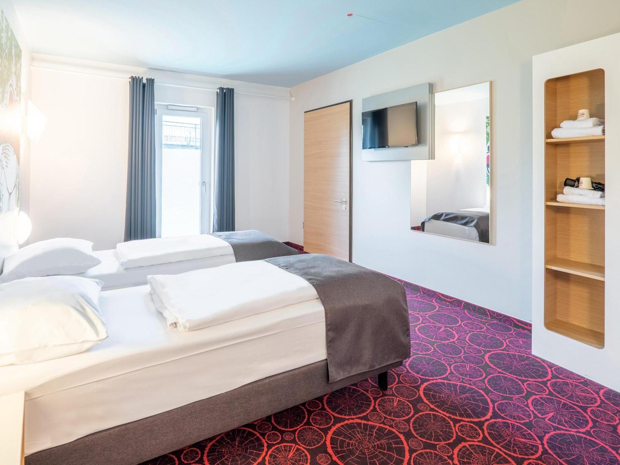 B&B Hotel Offenburg-City Bagian luar foto