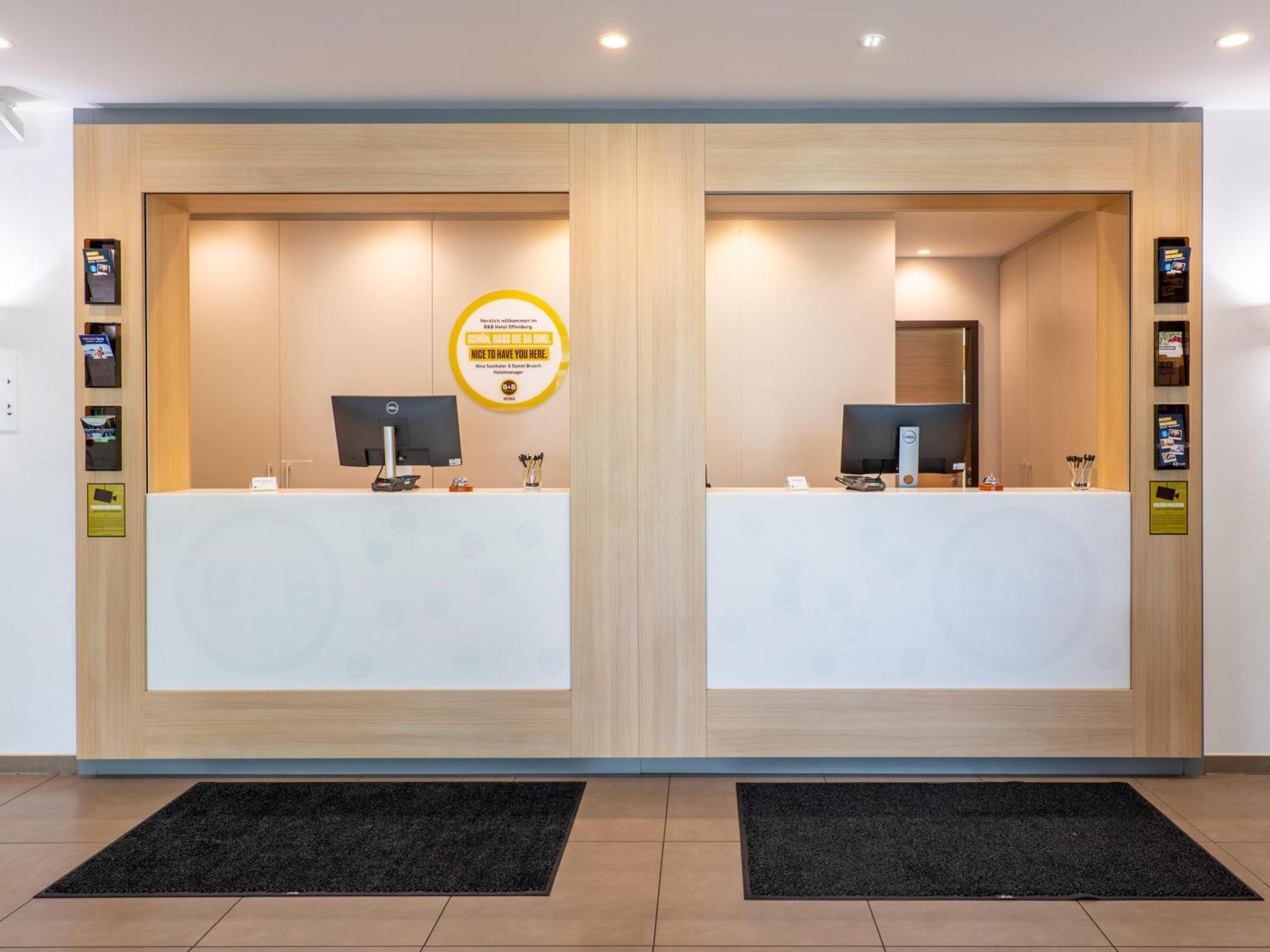 B&B Hotel Offenburg-City Bagian luar foto