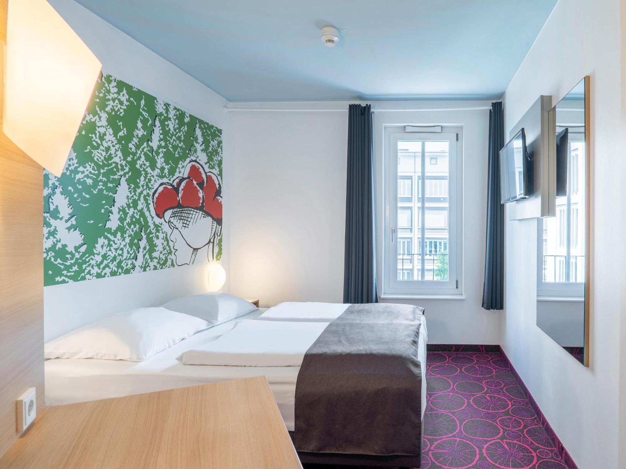 B&B Hotel Offenburg-City Bagian luar foto