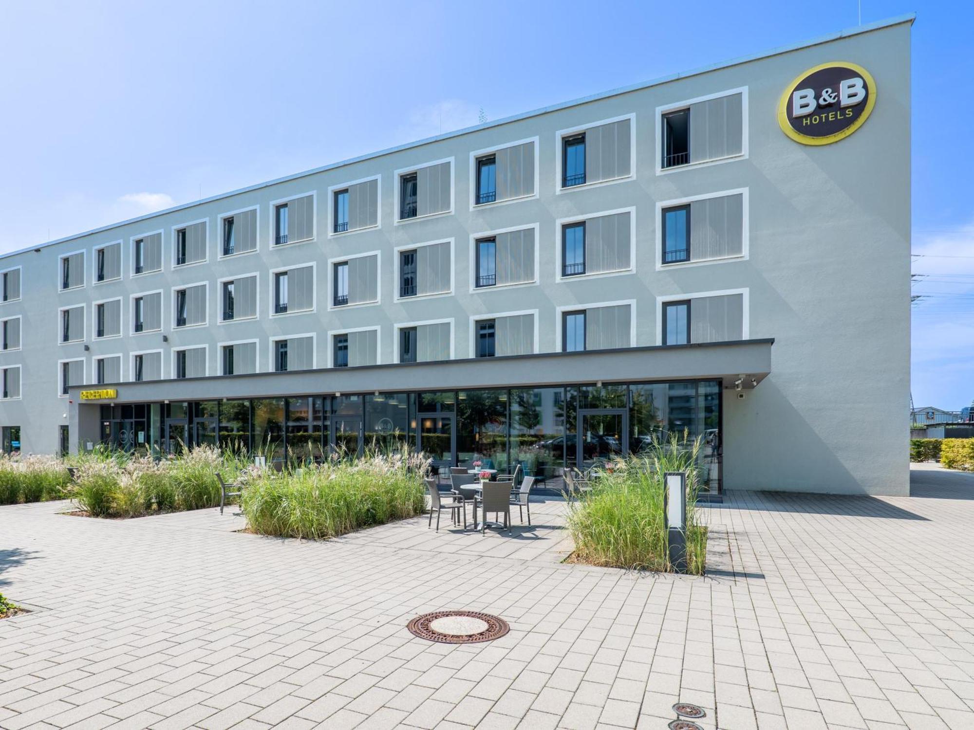 B&B Hotel Offenburg-City Bagian luar foto