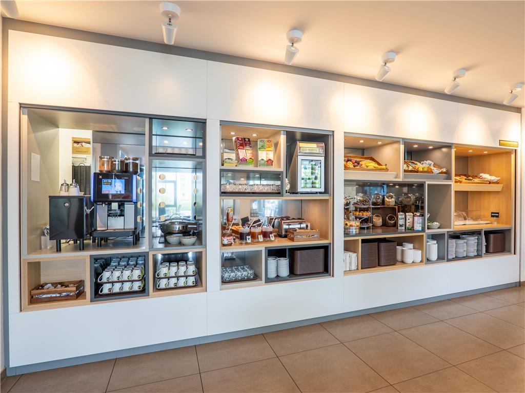 B&B Hotel Offenburg-City Restoran foto